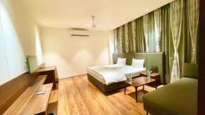 N -E-W Hotel R-I-D-D-H-I S-H-R-E-E ! Ujjain,All Rooms Air condition,Lift and Restaurant